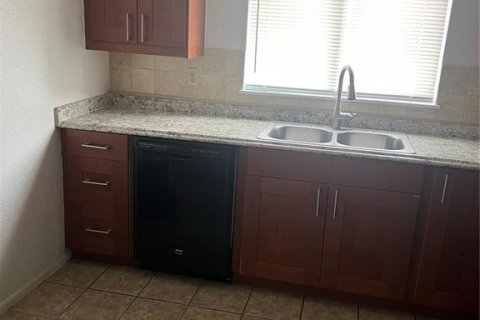 Condo in Orlando, Florida, 2 bedrooms  № 2403567 - photo 7