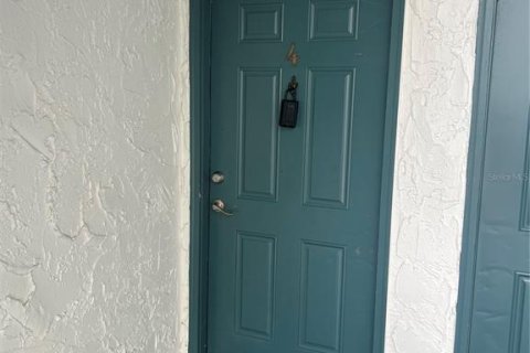 Condo in Orlando, Florida, 2 bedrooms  № 2403567 - photo 2