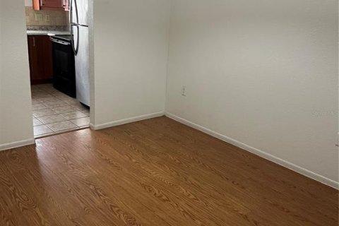 Condo in Orlando, Florida, 2 bedrooms  № 2403567 - photo 4