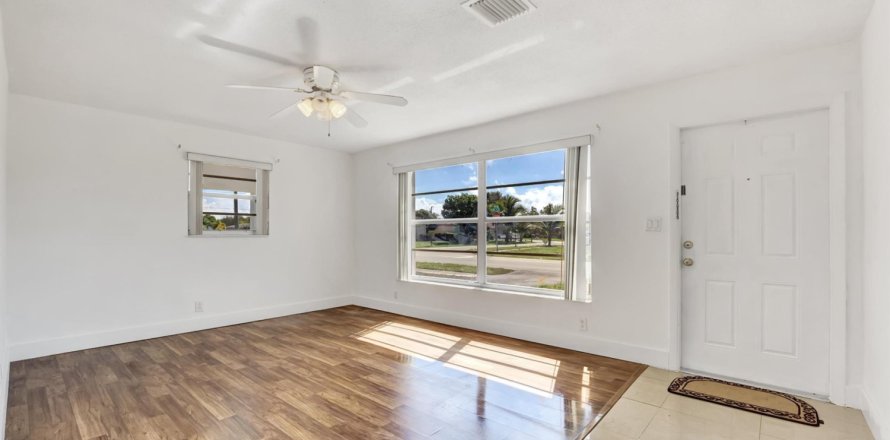 Casa en Deerfield Beach, Florida 3 dormitorios, 116.31 m2 № 1224757