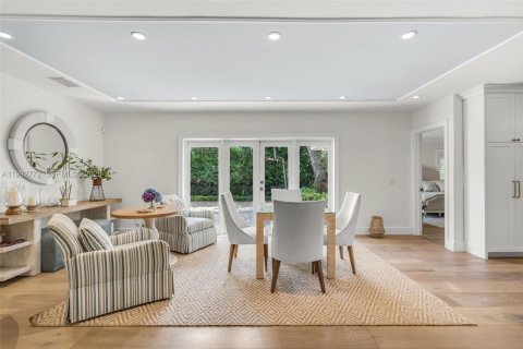 Casa en alquiler en Coral Gables, Florida, 4 dormitorios, 278.34 m2 № 2056594 - foto 10