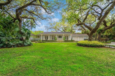 Casa en alquiler en Coral Gables, Florida, 4 dormitorios, 278.34 m2 № 2056594 - foto 4