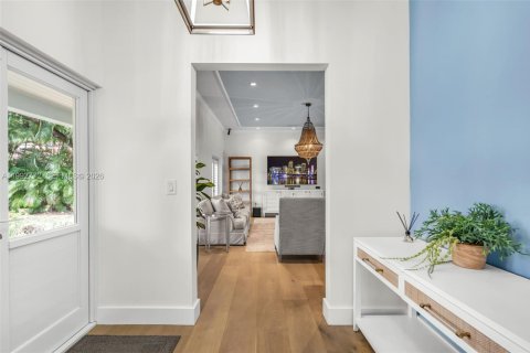 Casa en alquiler en Coral Gables, Florida, 4 dormitorios, 278.34 m2 № 2056594 - foto 8