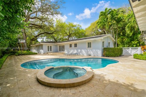 Casa en Coral Gables, Florida 4 dormitorios, 278.34 m2 № 2056594