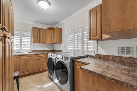 Casa en alquiler en Coral Gables, Florida, 4 dormitorios, 278.34 m2 № 2056594 - foto 26