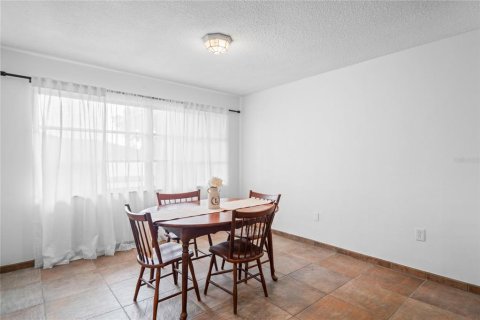 House in Tarpon Springs, Florida 4 bedrooms, 252.51 sq.m. № 1884573 - photo 23
