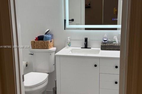 House in Weston, Florida 3 bedrooms, 144.18 sq.m. № 2068513 - photo 10