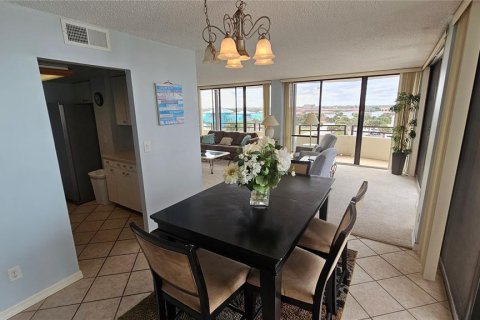 Condo in Daytona Beach, Florida, 2 bedrooms  № 2092848 - photo 7