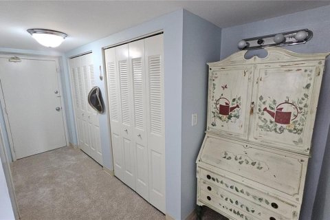 Condo in Daytona Beach, Florida, 2 bedrooms  № 2092848 - photo 23