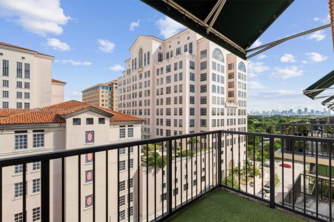 Condo in Coral Gables, Florida, 2 bedrooms  № 2012768 - photo 10