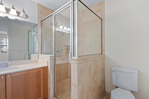 Condo in Coral Gables, Florida, 2 bedrooms  № 2012768 - photo 26