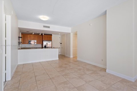 Condo in Coral Gables, Florida, 2 bedrooms  № 2012768 - photo 30
