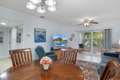 Condominio en venta en Lauderdale Lakes, Florida, 2 dormitorios, 87.7 m2 № 2020762 - foto 20
