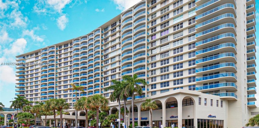 Condo à Hollywood, Floride, 2 chambres № 1867293