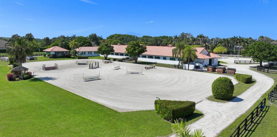 Villa ou maison à Wellington, Floride 6 chambres, 111.48 m2 № 2146826