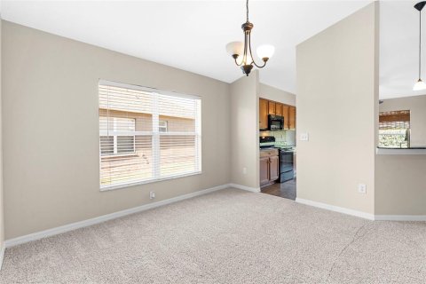 House in San Antonio, Florida 2 bedrooms, 138.33 sq.m. № 2131970 - photo 18