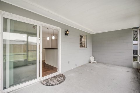 House in Orlando, Florida 3 bedrooms, 141.95 sq.m. № 2272922 - photo 29