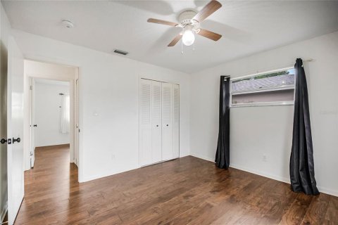 House in Orlando, Florida 3 bedrooms, 141.95 sq.m. № 2272922 - photo 28