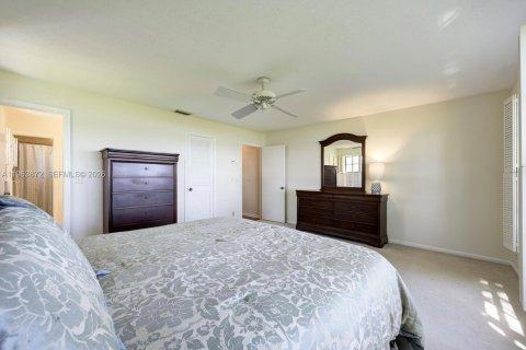 Villa ou maison à vendre à West Palm Beach, Floride: 4 chambres, 228.82 m2 № 2026006 - photo 23