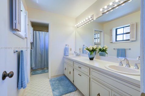 Villa ou maison à vendre à West Palm Beach, Floride: 4 chambres, 228.82 m2 № 2026006 - photo 24