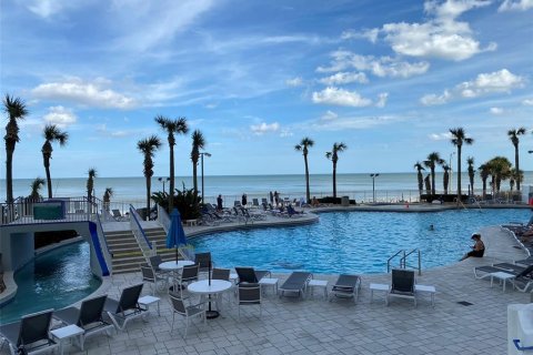 Condo in Daytona Beach, Florida, 1 bedroom № 2106148 - photo 9