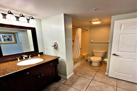 Condo in Daytona Beach, Florida, 1 bedroom № 2106148 - photo 5