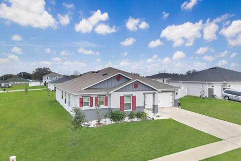 House in Mascotte, Florida 4 bedrooms, 216.83 sq.m. № 1548576 - photo 1