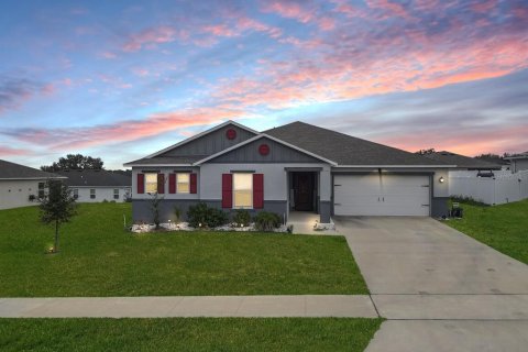 House in Mascotte, Florida 4 bedrooms, 216.83 sq.m. № 1548576 - photo 2