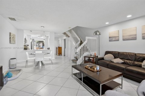 Copropriété à vendre à Plantation, Floride: 2 chambres, 117.99 m2 № 1989948 - photo 4