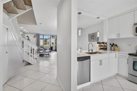 Copropriété à vendre à Plantation, Floride: 2 chambres, 117.99 m2 № 1989948 - photo 5