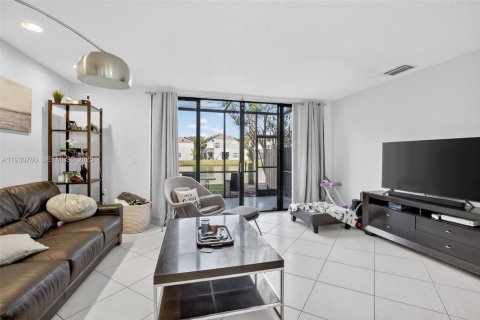 Copropriété à vendre à Plantation, Floride: 2 chambres, 117.99 m2 № 1989948 - photo 14