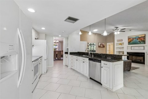 Villa ou maison à vendre à Clearwater, Floride: 4 chambres, 266.26 m2 № 2151619 - photo 19