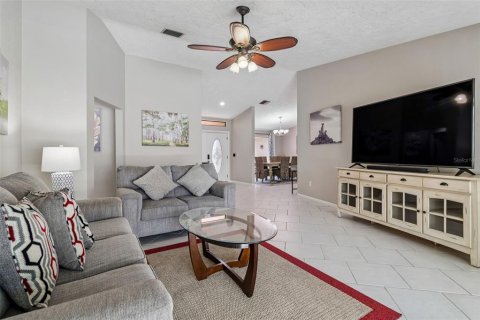 Villa ou maison à vendre à Clearwater, Floride: 4 chambres, 266.26 m2 № 2151619 - photo 10