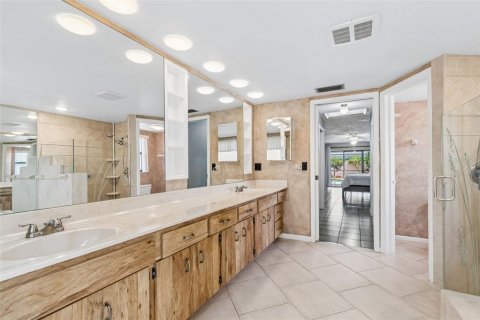 Villa ou maison à vendre à Clearwater, Floride: 4 chambres, 266.26 m2 № 2151619 - photo 30
