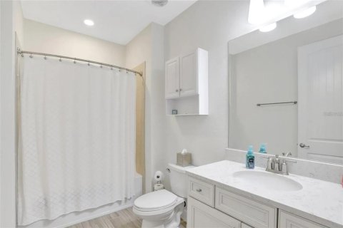 Villa ou maison à louer à Kissimmee, Floride: 4 chambres, 191.94 m2 № 1843263 - photo 18