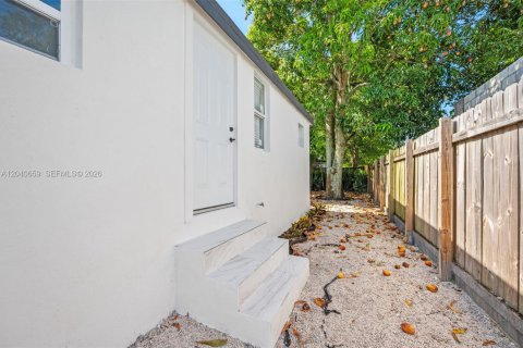Villa ou maison à vendre à Miami, Floride: 4 chambres, 84.73 m2 № 2087884 - photo 25