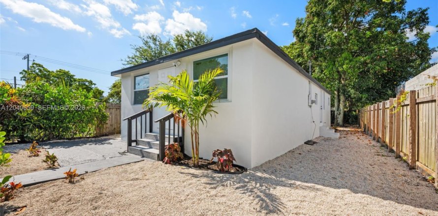 Villa ou maison à Miami, Floride 4 chambres, 84.73 m2 № 2087884