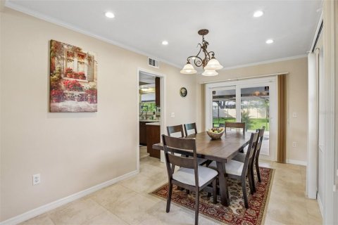 House in Sarasota, Florida 3 bedrooms, 181.9 sq.m. № 2391193 - photo 18