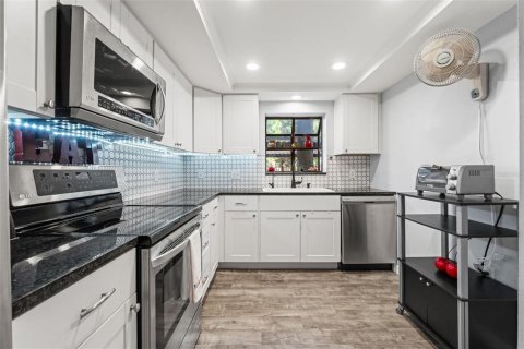 Copropriété à vendre à Tarpon Springs, Floride: 2 chambres, 103.59 m2 № 2220759 - photo 15