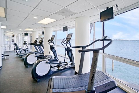 Condominio en alquiler en Miami, Florida, 2 dormitorios, 98.94 m2 № 1971949 - foto 25