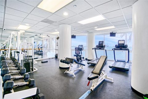 Condominio en alquiler en Miami, Florida, 2 dormitorios, 98.94 m2 № 1971949 - foto 20