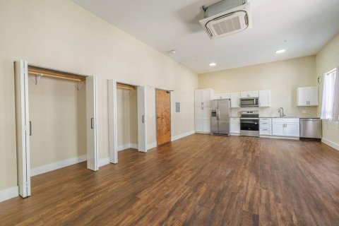 Appartement à louer à DeLand, Floride: 1 pièce, 41.81 m2 № 2116180 - photo 2