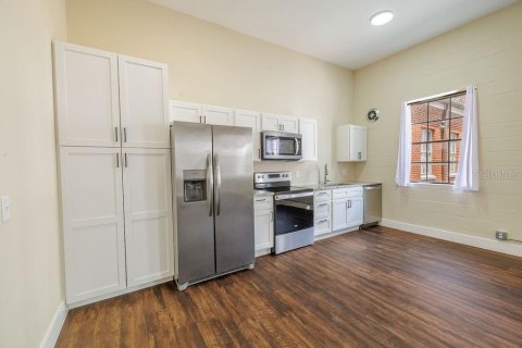 Appartement à louer à DeLand, Floride: 1 pièce, 41.81 m2 № 2116180 - photo 3