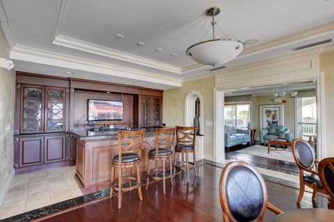 Condominio en alquiler en Lantana, Florida, 1 dormitorio, 74.04 m2 № 1135389 - foto 1