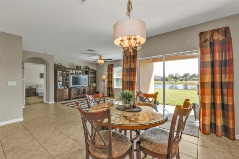 House in Punta Gorda, Florida 4 bedrooms, 171.5 sq.m. № 1914693 - photo 16