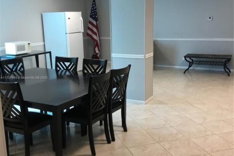 Снять в аренду кондоминиум в Форт-Лодердейл, Флорида 1 спальня, 60.11м2, № 1937441 - фото 5