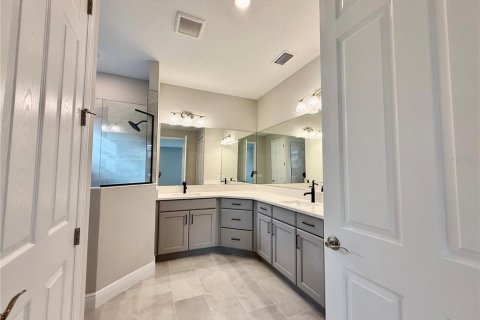 House in Mount Dora, Florida 3 bedrooms, 202.53 sq.m. № 1534292 - photo 21