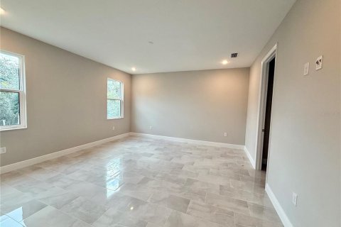 House in Mount Dora, Florida 3 bedrooms, 202.53 sq.m. № 1534292 - photo 19