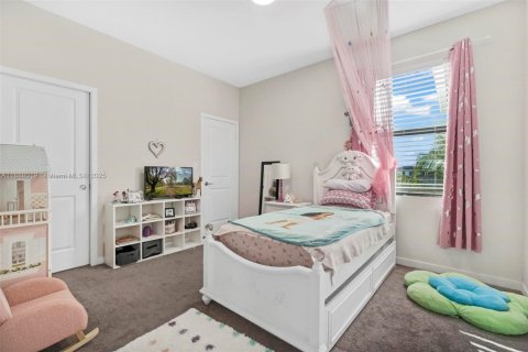 Villa ou maison à vendre à Homestead, Floride: 4 chambres, 237.46 m2 № 1942045 - photo 13