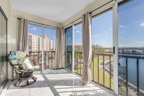 Condo in Clearwater, Florida, 2 bedrooms  № 1900757 - photo 5